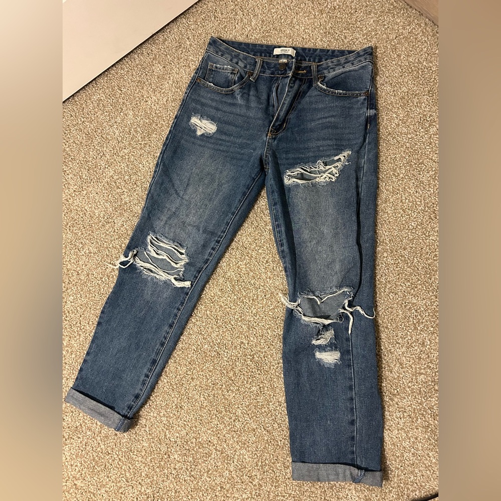 Forever 21 Los Angeles Destroyed ripped denim jean